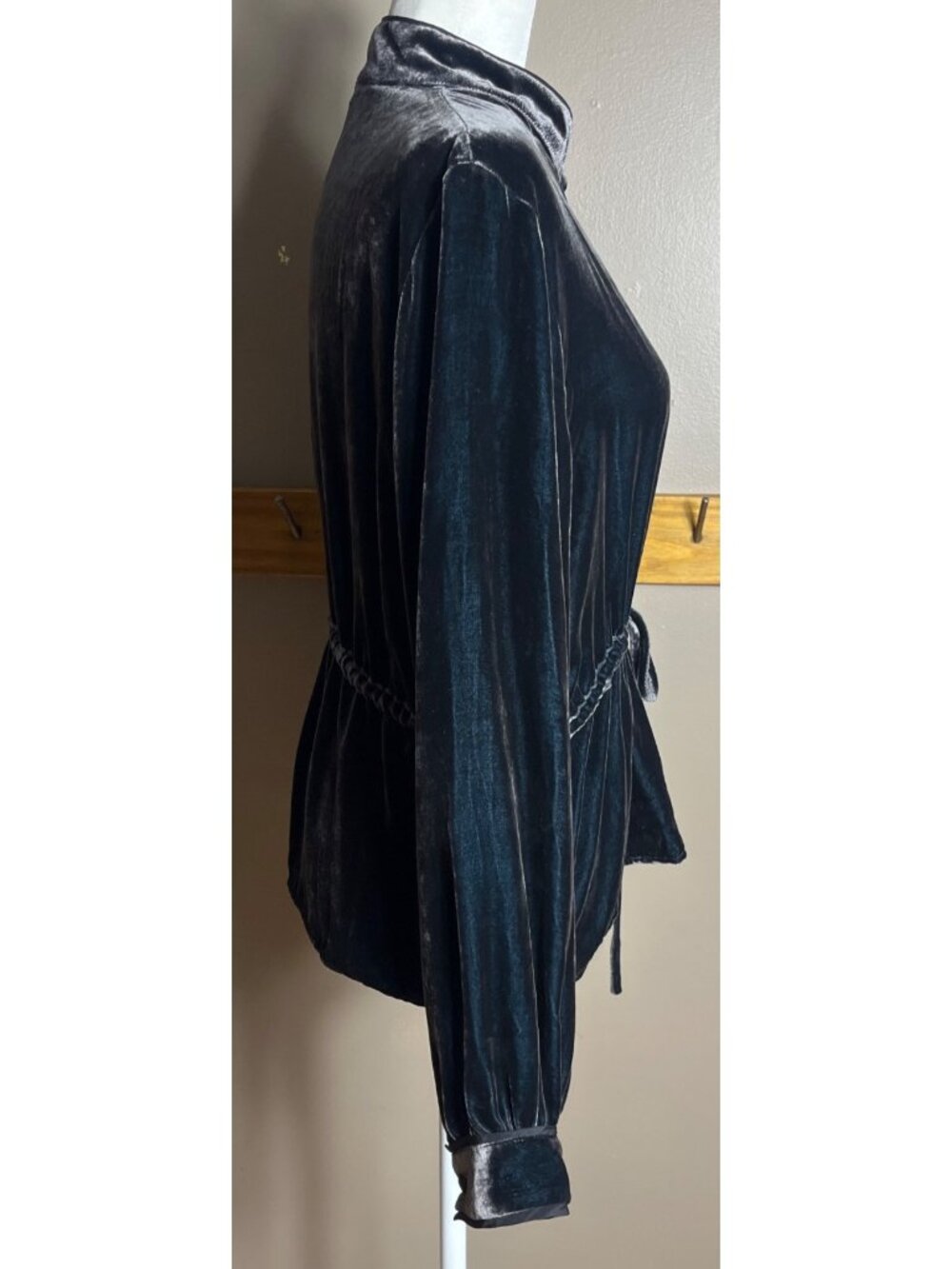 Whimsigoth Dark Feminine Top Witchy Silk Velvet Margret Oleary Luxury Layer Wm M - Picture 11 of 11